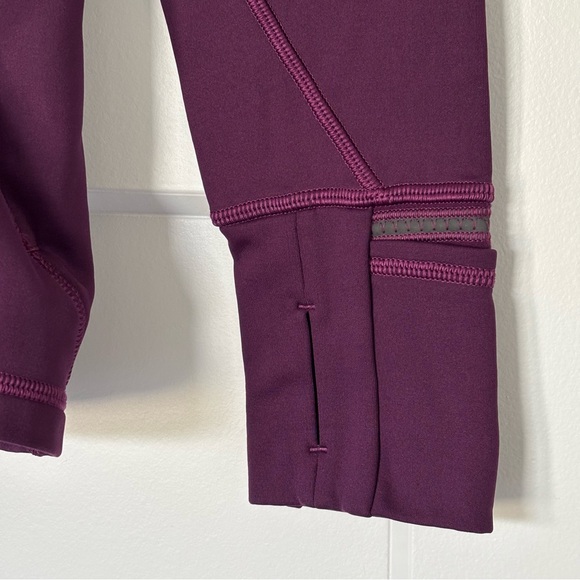 • [Lululemon] 1/4 Zip • - Picture 5 of 11